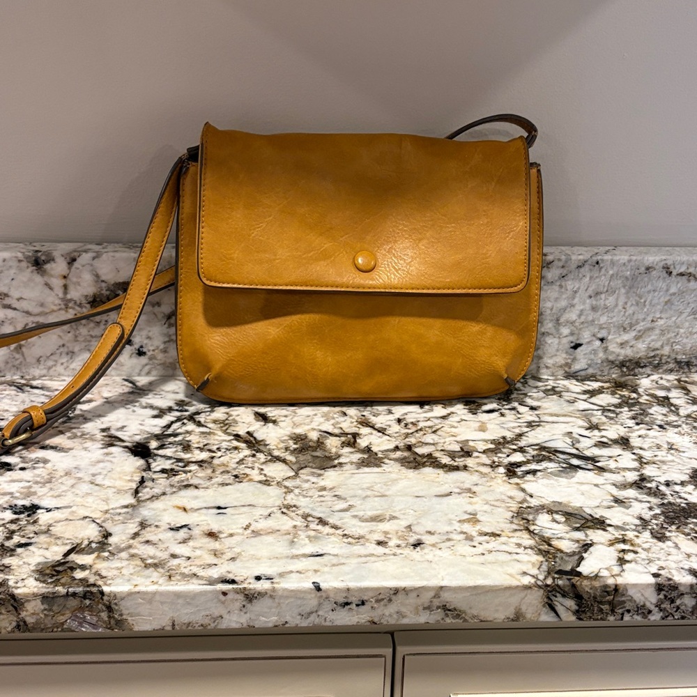Elegant Tan Crossbody Bag